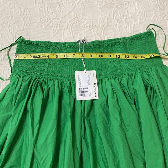 COS Smocked Off-the-Shoulder top in Green Size EUR L - Picture 12 of 16